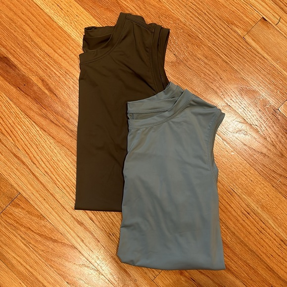 Yoga exercise tank tops set of 2 - Picture 9 of 9